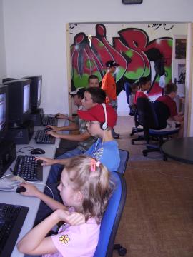 mestský tábor - v internetovej miestnosti - položka bude otvorená v novom okne mestský tábor - v internetovej miestnosti - položka bude otvorená v novom okne